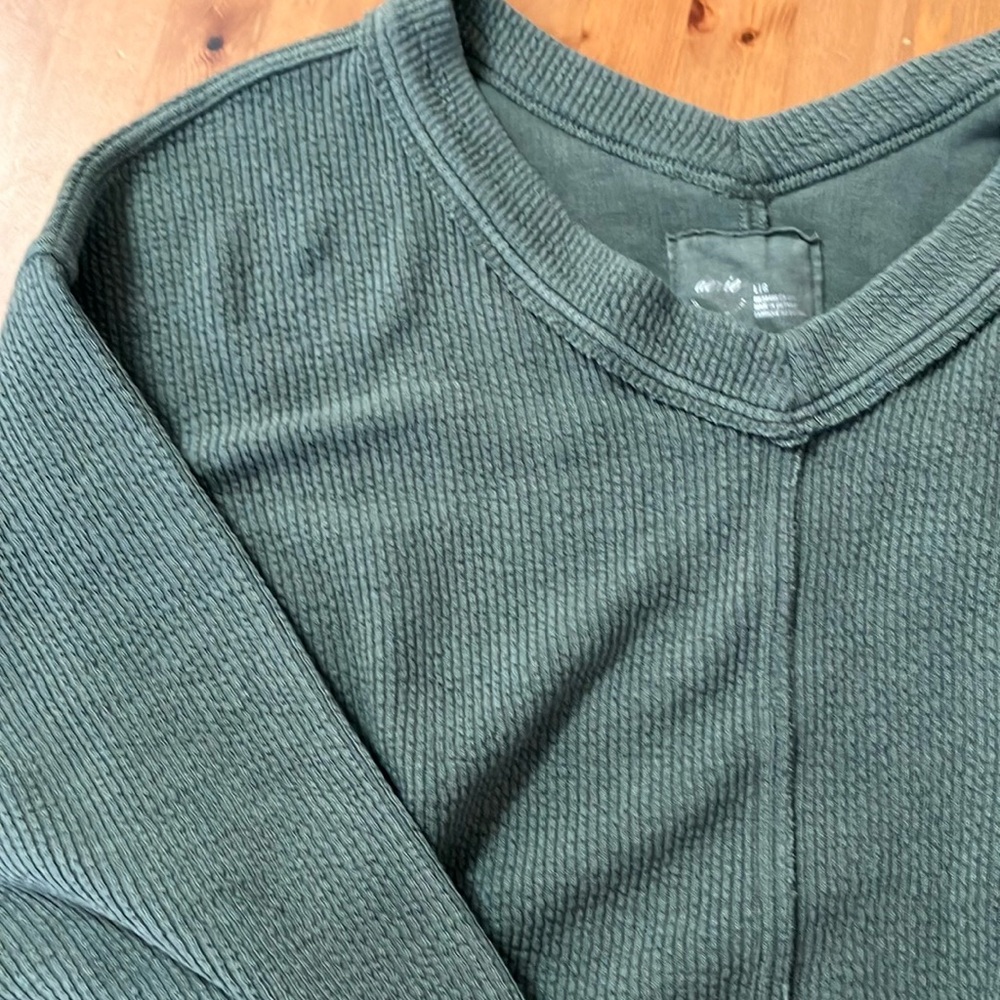 Aerie Green Ribbed Sweatshirt